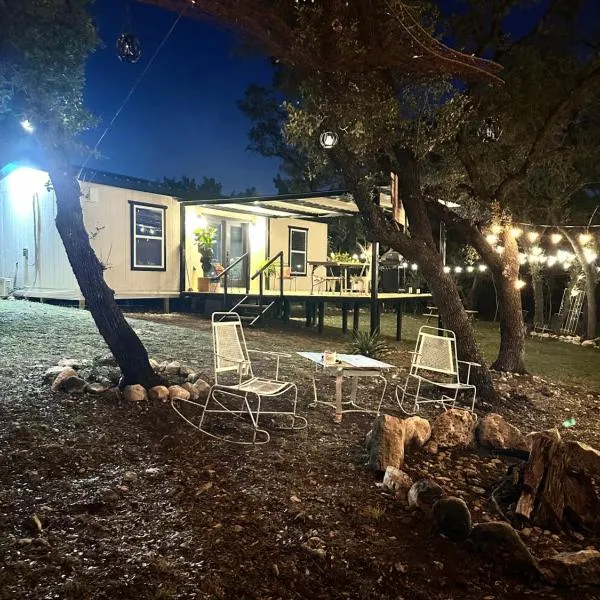 La Casita Our Little piece of paradise、Lakehillsのホテル