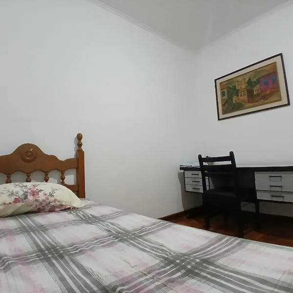 Home office solteiro aconchegante no Centro de Poços de Caldas, hotel in Poços de Caldas