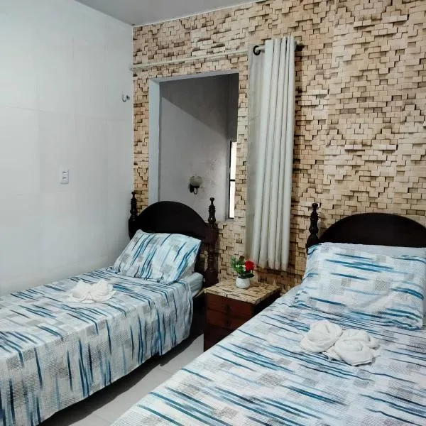 Quarto 2 camas de Solteiro, hotel in Belém