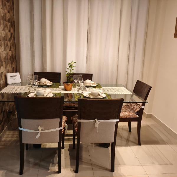 Apartamento, claro, alto,garagem,piscina todo novinho mobiliado, coração do Fonseca