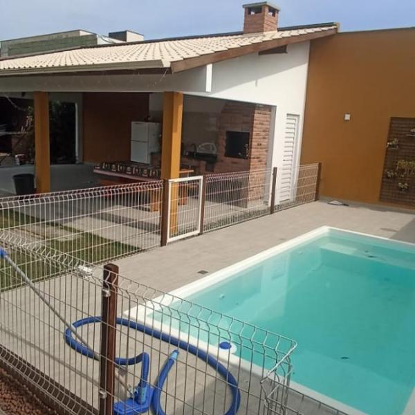 Casa com piscina 3 quartos - Foto 4