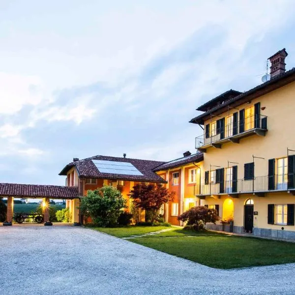 Cascina Belmonte, hotell i Fossano