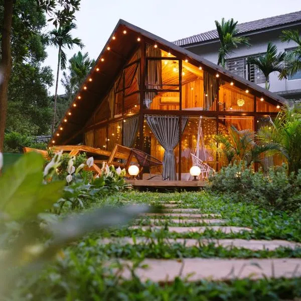 KITE HOUSE - Free bể bơi, free pickleball- Moon Villa Sóc Sơn, hótel í Sóc Sơn