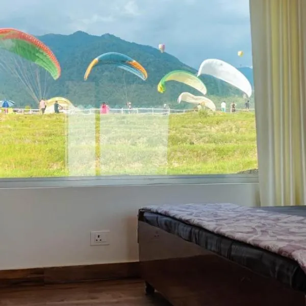 Sunshine Cottages, hotel in Bīr
