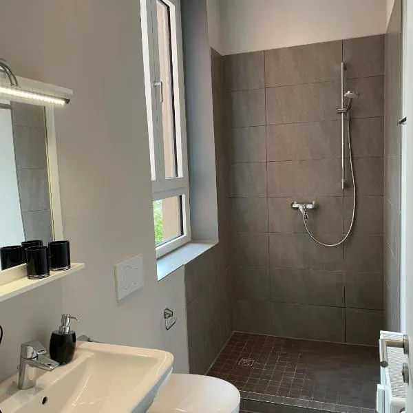 Viesnīca Gästehaus LeLo 3 pilsētā Zolingene