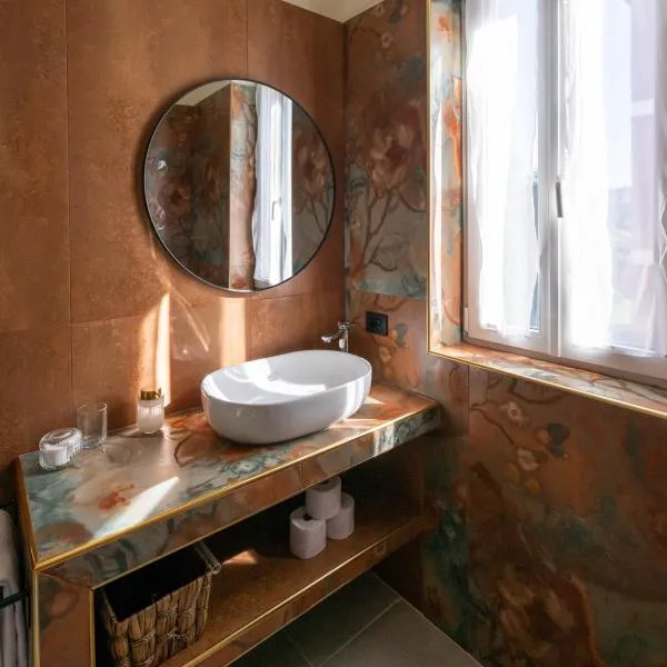 Bergamo Luxury apartment - Orange Blossom、オージオ・ソットのホテル