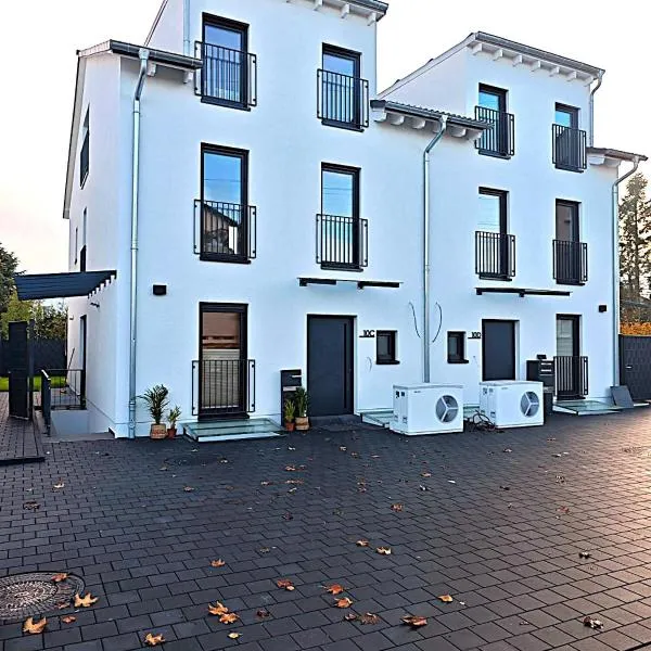 Modernes Neubauhaus ca 200 qm Nähe vom Flughafen, Hotel in Egelsbach