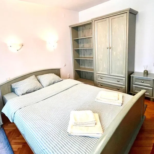 Apartament Booking Ultracentral, hotel i Bistriţa