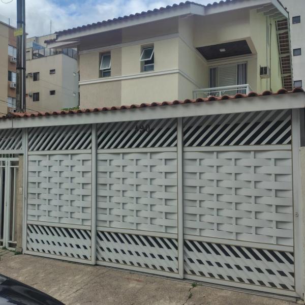 Casa 10 pessoas - praia das Astúrias, Guarujá