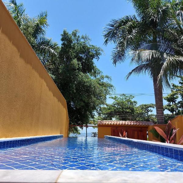 Yara - 4 suítes , Frente Praia, piscina em raia, Churrasqueira, Garagem, Wi-Fi