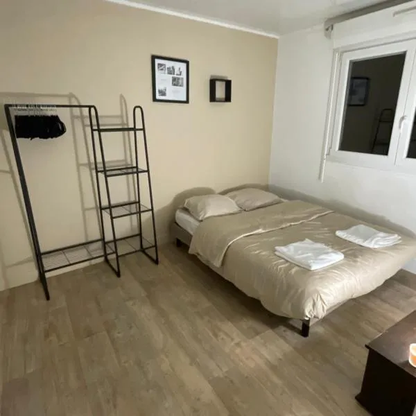 Appartement 2 chambres lumineux à 10 minutes de Paris, Hotel in Noisy-le-Sec