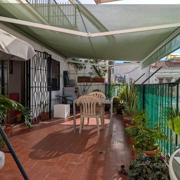 Apartment near Fira Barcelona, Camp Nou, and the center of Barcelona, hotel in Hospitalet de Llobregat