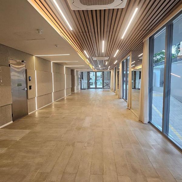 Terrae Pinheiros by Fica por Aqui – Studios Modernos