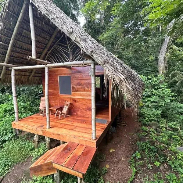 Writer's Cabin, Hotel in Santa Cruz