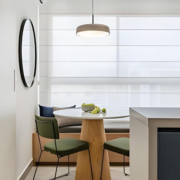Quarto + Cozinha Completa e Piscina no 15º Andar