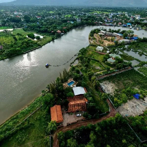 Sun Hostel and Restaurant Kampot, ξενοδοχείο σε Kampot