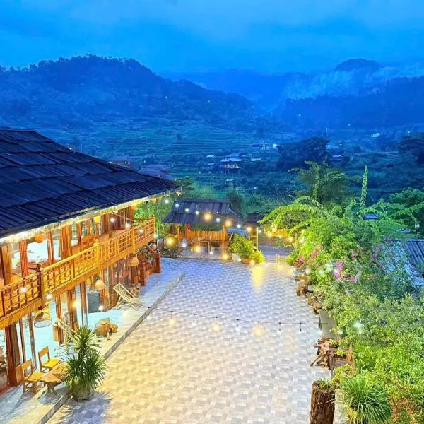 Homestay duy mạnh gần suối nước khoáng nóng trạm tấu – hotel w mieście Cham Ta Lao