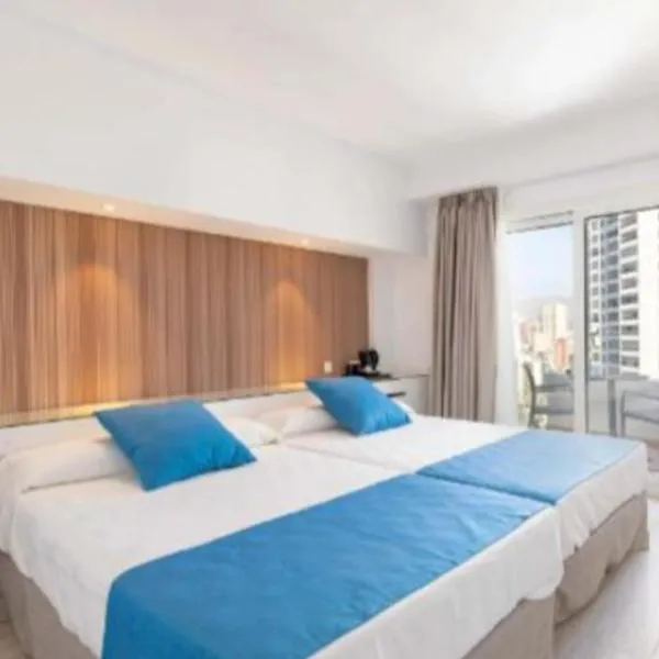 Hotel Rosamar, ξενοδοχείο σε Μπενιντόρμ