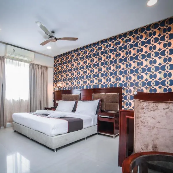 Apple valley inn, hotell i Chennai