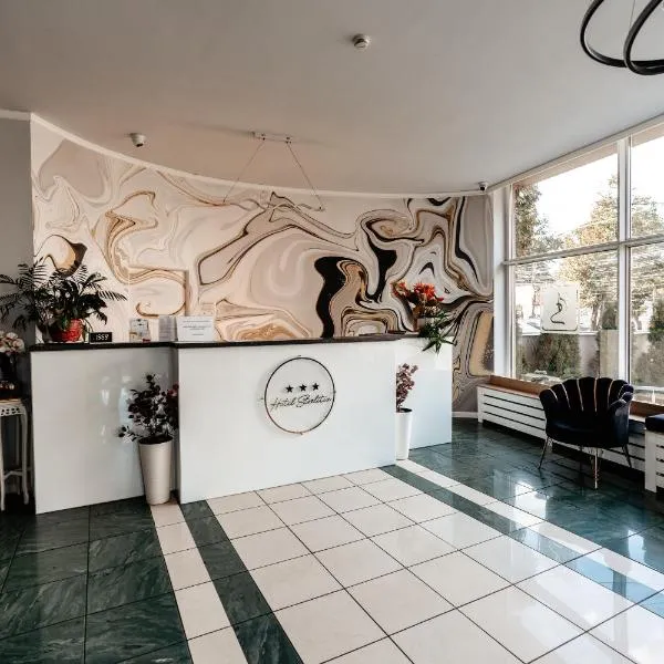 Hotel Strelitia、ティミショアラのホテル