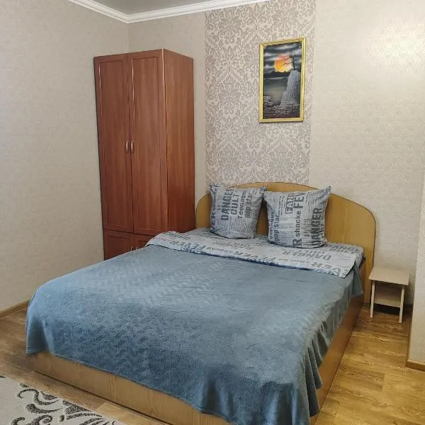 Новобудова Центр зупинка Плаза-Дитячий Світ, hotel v Chmeľnyckyj