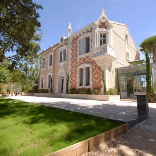 La Bastide des Trembles- Hôtel particulier avec piscine proche IPC et Vélodrome, hotel em Marselha