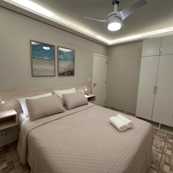 C186 Apartamento de 1 quarto no centrinho de Canasvieiras a 200m da praia
