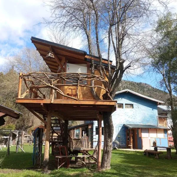 Los Coihues camping & hostel, отель в городе Сан-Карлос-де-Барилоче