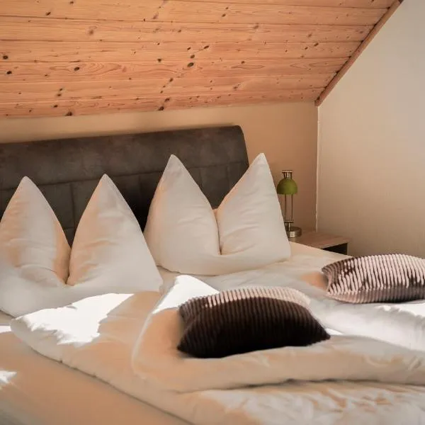 Gesundheitsbauernhof -Landhof - Offenbacher, хотел в Seckau