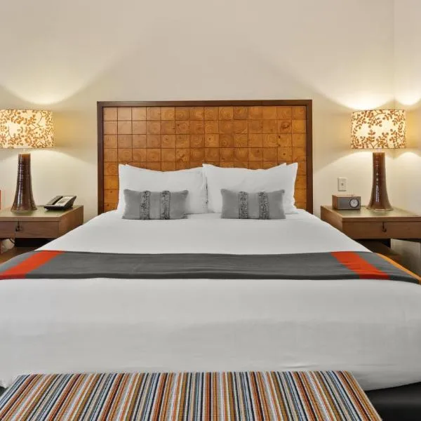 337 - Studio- Lodge At Spruce Peak -Stowe Mt Resort- Ski in Ski out - Sleeps 4, hotel u gradu 'Stowe'