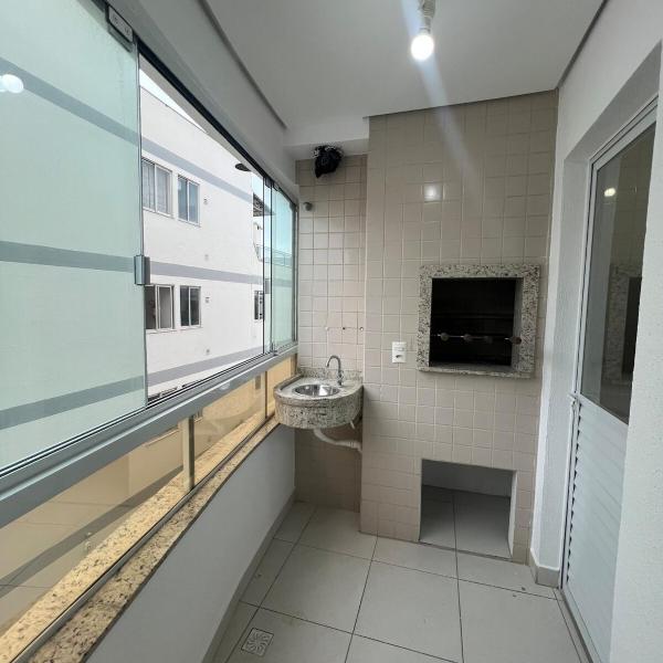 Apartamento Ingleses 400 metros da praia - Foto 5