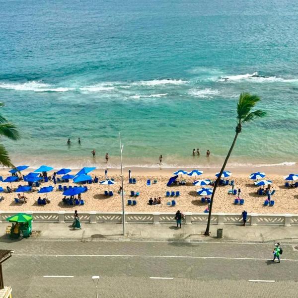 Frente mar na Barra, um pé na areia de 135m espetacular - Foto 3