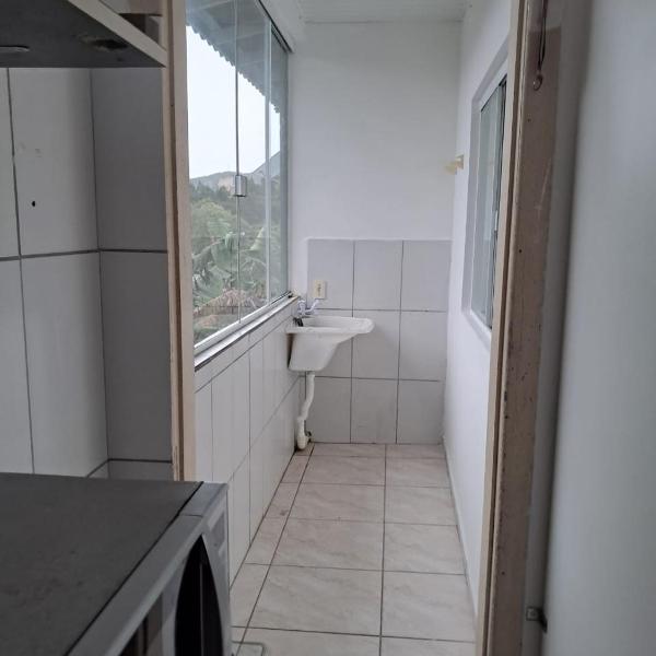 Apto 2 quartos Aconchegante e Completo Perfeito para Temporada, localizado no coração da Praia dos ingleses - Foto 3