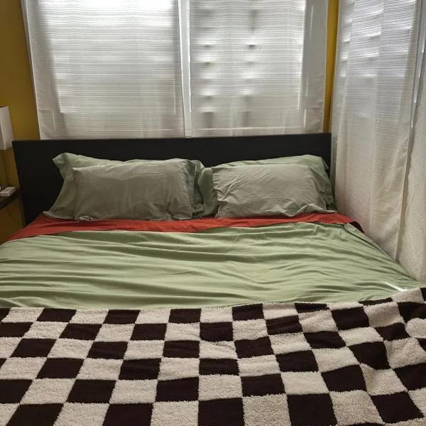 Yellow Cactus Oasis, hotel en White Water