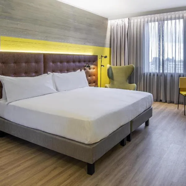 Pullman Santiago El Bosque, hotel v destinaci Santiago