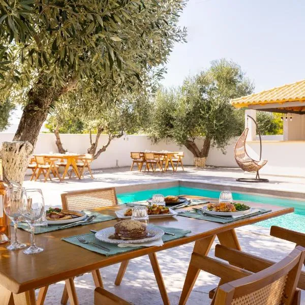 Eneos Boutique Residences - Koroni Poolside & Garden Retreats, hotel u gradu 'Koroni'