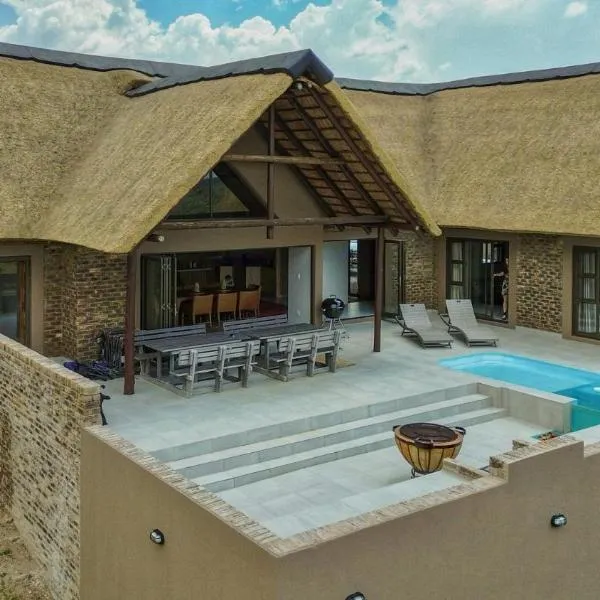 Pezulu Lodge, hotel a Warmbaths