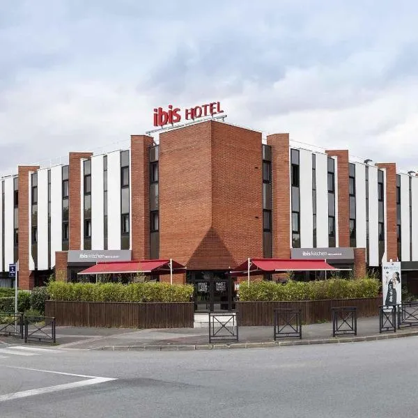 Ibis Évry-Courcouronnes, hotel v destinaci Courcouronnes