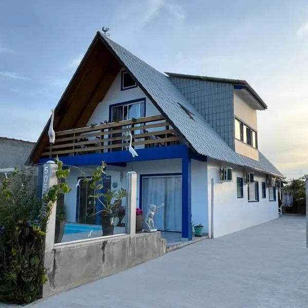 Casa terréa Azul da Ilha 550m da praia, hotel en Ilha Comprida