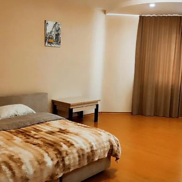 Запорізька 19 City Rooms, hotel in Bila Tserkva