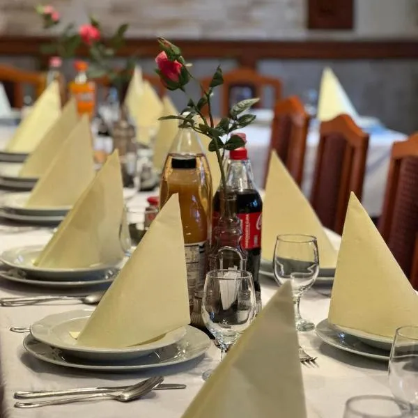 Park Hédervár, hotel in Hédervár