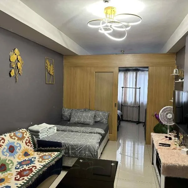 Shell residence Family room by Kathy, hotell Manilas