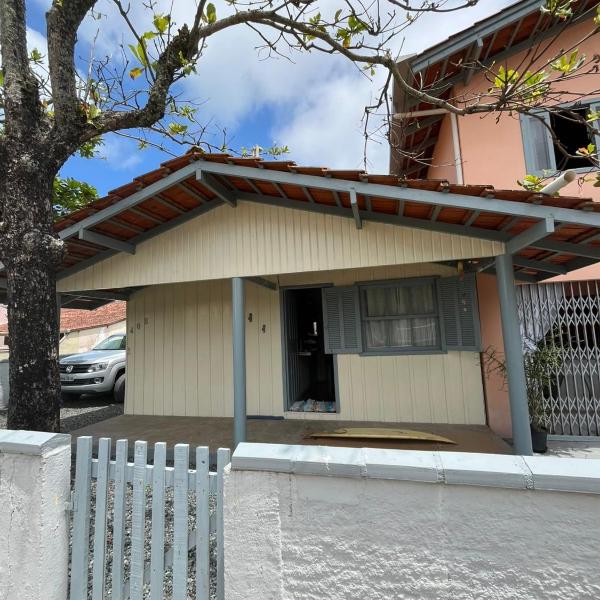 Sol & Sal Corner near the sea and Beto Carreiro