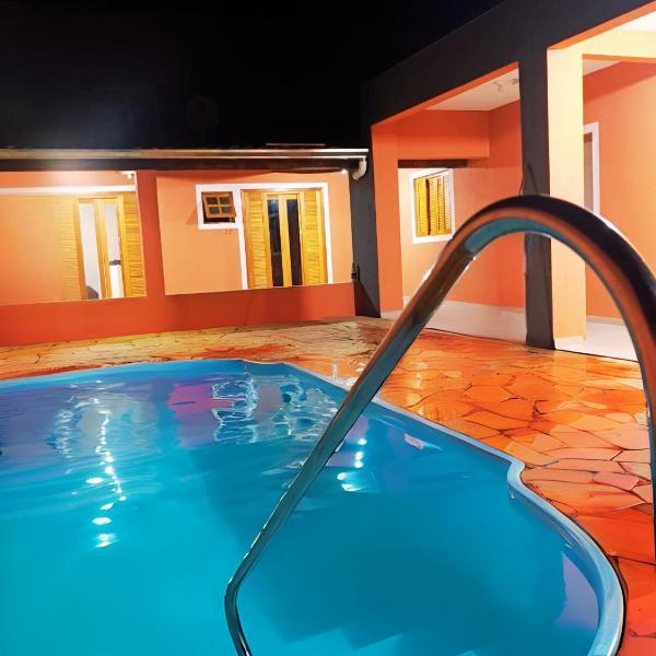 Casa Recanto de Brotas suítes para família e grupos de amigos