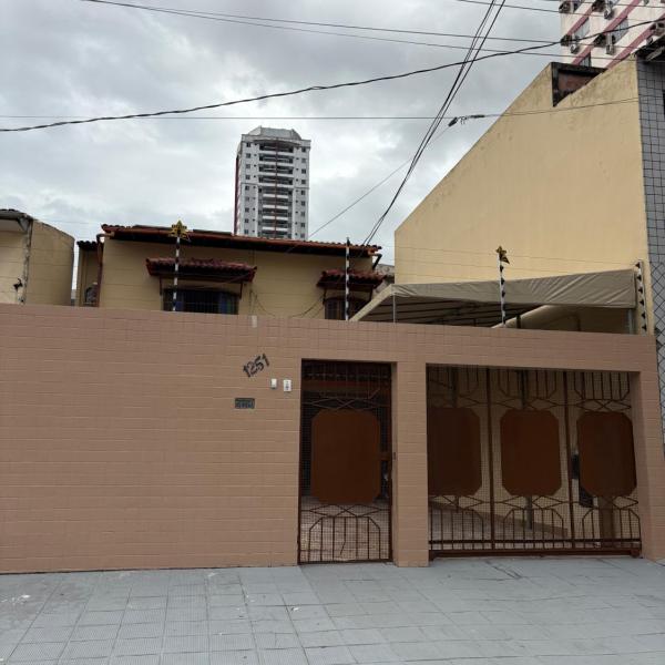 Excelente casa acomoda 12 pessoas