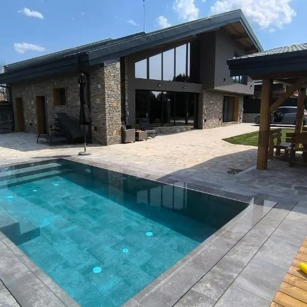 Къщи за гости Авена и Авена 2, hotel in Banya