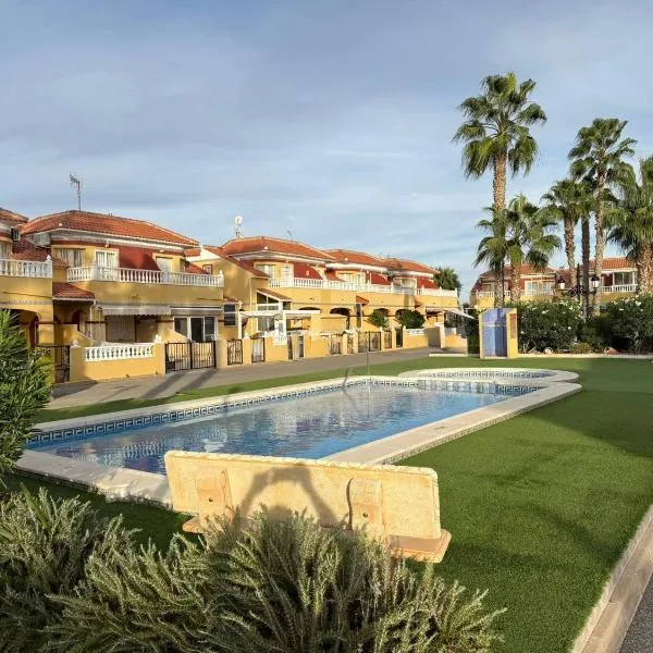 La Macarena Torrevieja, hotel u gradu Torevjeha