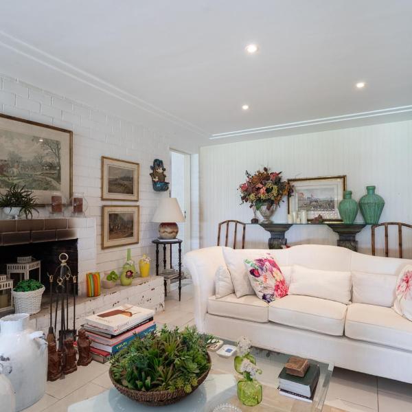 Casa com Piscina, Churrasqueira, Jogos e Lareira - Foto 2