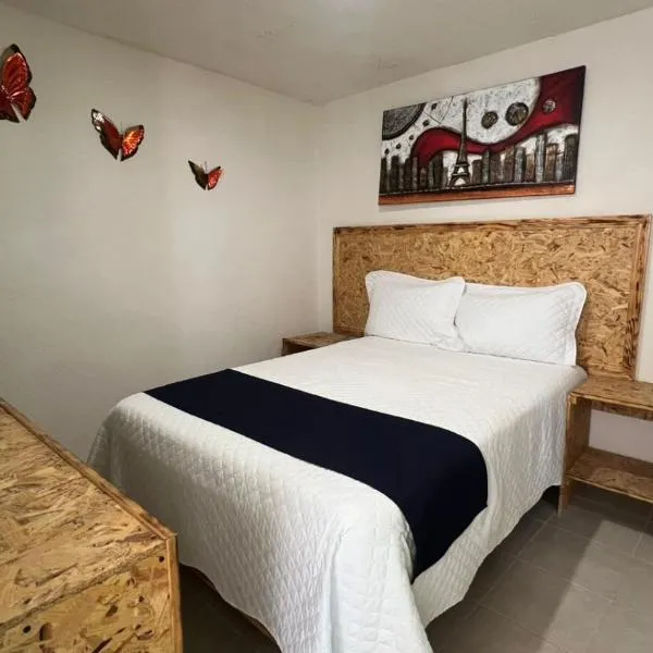 Hotel Habitare mini، فندق في اغواسكالينتيس