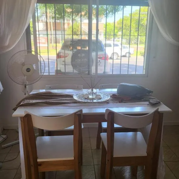 FLAT Fleming Martinez, hotel en Martínez